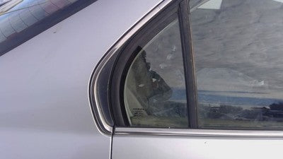 1996-00 Honda Civic Passenger Right Rear Vent Window Back Door Glass With Frame