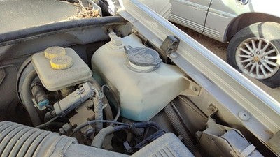 1994 Jeep Grand Cherokee Windshield Washer Fluid Reservoir With Pump Wiper Tank