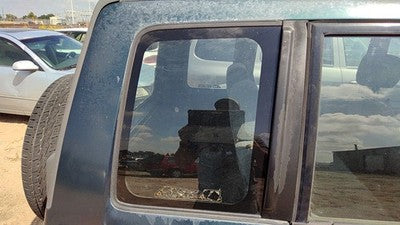 1991-98 Suzuki Sidekick Passenger Right Rear Quarter Glass Back Side Window Oem