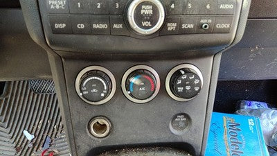 2008-2010 Nissan Rogue Temperature Control Module In Dash Heater Ac Head Unit