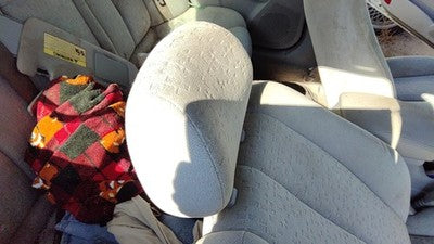 2007-2008 Hyundai Sonata Pair Of Front Headrests Oem Left Right Set Seat