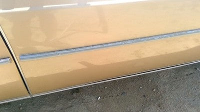 1985 Olds 88 Passenger Right Front Moulding From Door Oem Trim Strip