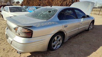 01-05 Bonneville Passenger Right Front Spindle Steering Knuckle With Wheel Hub