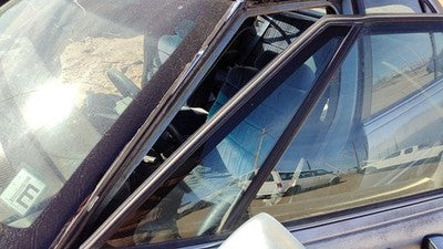 92-99 Buick Lesabre Driver Left Front Vent Window Small Door Glass With Frame
