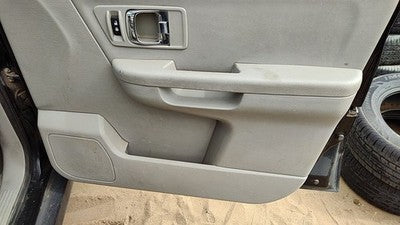 07-09 Grand Vitara Xl-7 Passenger Right Front Door Trim Panel With Switches Gray
