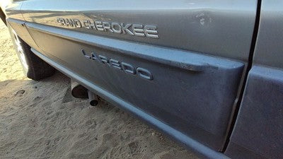00-03 Jeep Grand Cherokee Passenger Right Front Moulding From Door Trim Strip