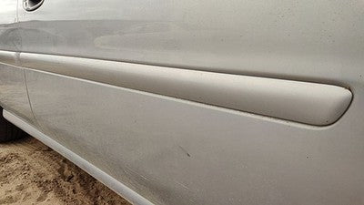 1997-05 Malibu Passenger Right Front Moulding From Door Oem Trim 17u Silvermist