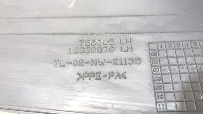 2008 Buick Enclave Driver Left Rear Moulding On Quarter Panel Oem 15839679