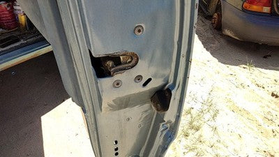 1986 Dodge Ram W150 Passenger Right Front Door Latch With Rods/Cables Oem