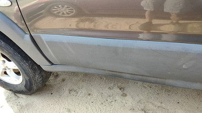 2005-2006 Mazda Tribute Driver Left Front Moulding From Door Trim Strip Gray Cx