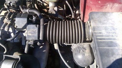 1988 Olds Toronado Trofeo Air Intake Tube Resonator Pipe Elbow Rubber Hose 3.8L