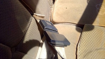 1985 Olds 88 Driver Left Front Seat Belt Buckle Female Receiver Oem Tan