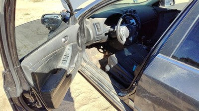 2007-2009 Nissan Altima Passenger Right Front Brake Caliper With Mount Bracket