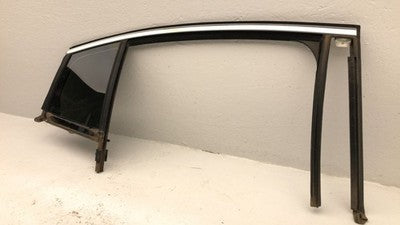 2018-20 Regal Passenger Right Rear Vent Window Small Back Door Glass With Frame