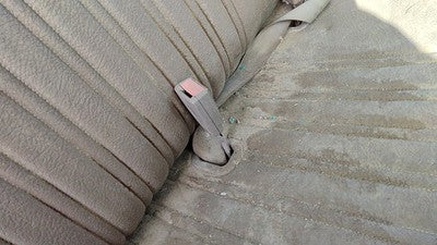 1994 Chevy Silverado 1500 Passenger Right Front Seat Belt Buckle Receiver Tan