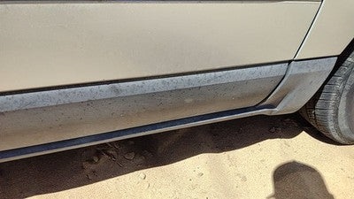 04-08 Chrysler Pacifica Passenger Right Lower Front Moulding From Door Oem Trim