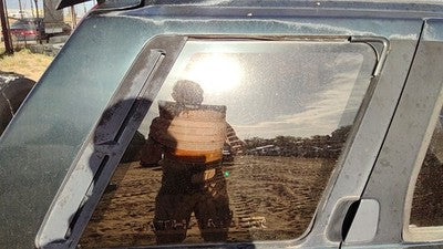 90-95 Nissan Pathfinder Passenger Right Rear Quarter Glass Back Side Window Oem
