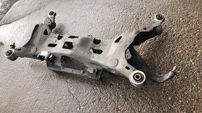 2001-2007 Volvo V70 Xc Rear Suspension Crossmember Cradle Mount 2.4L Turbo Awd