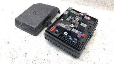 2008-2011 Chevy Impala Engine Fuse Box Panel Oem Power 20817315