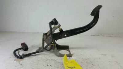 OEM 2012 Accent Brake Pedal With Mount Bracket Manual 5 speed transmission