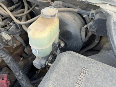 00-02 Chevy Suburban Power Brake Booster With Master Cylinder Pair Set Oem 5.3L