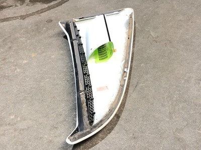 13 Ford Mustang Passenger Right Rear Quarter Moulding Air Vent Intake Cowl White
