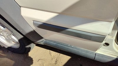 2005 Jeep Liberty Passenger Right Rear Moulding From Door Oem Back Trim Strip