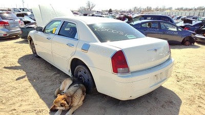 2005-2011 Chrysler 300 Driver Left Front Spindle Steering Knuckle With Wheel Hub