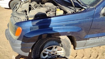 1999-2004 Jeep Grand Cherokee Driver Left Front Fender Oem Blue Pb8 55135901Ac