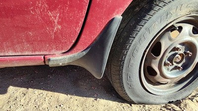 1997 Ford Aspire Passenger Right Front Mud Flap Rock Guard Oem