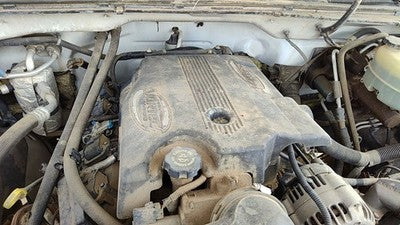 2002 Silverado 2500 Hd Engine Cover Top Plastic Shield Oem 8.1L