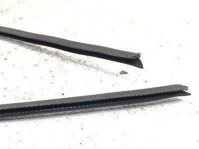 1971 Datsun Nissan 240Z Passenger Right Door Plastic Moulding Trim Strip Oem