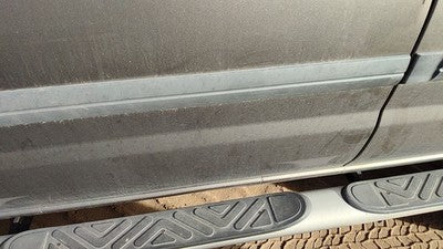 2002-2004 Nissan Xterra Driver Left Front Moulding From Door Oem Trim Strip