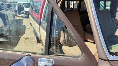 1980-91 Ford F150 Passenger Right Front Vent Window Small Door Glass With Frame