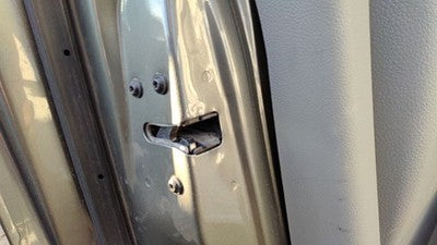 2006-2007 Ford Freestar Driver Left Front Door Latch With Rods/Cables Oem