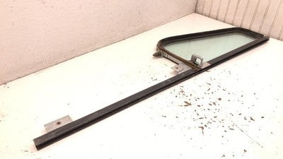 1979-1989 International S Series S1600-s2600 Right Door Vent Window With Frame
