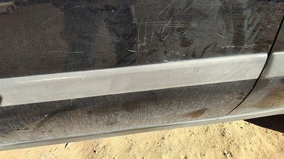 03-04 Chevy Trail Blazer Driver Left Front Moulding From Door Trim Strip Black