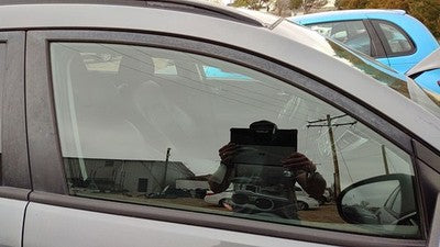 16-21 Hyundai Tucson Passenger Right Front Side Window Door Glass Oem 82420D3030