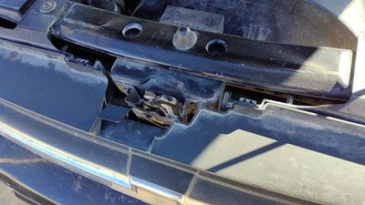 2002-2009 Chevy Trail Blazer Hood Latch Assembly With Bracket Oem 89025314