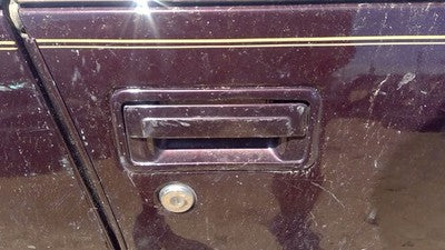 93 Cadillac Fleetwood Passenger Right Front Outside Door Handle Oem Lever Maroon