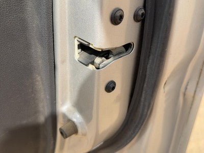 2005-2007 Ford Fivehundred Passenger Right Front Door Latch With Rods/Cables Oem