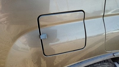 2000-2004 Nissan Xterra Fuel Tank Door With Hinge Gas Lid Oem Filler Granite Ky2