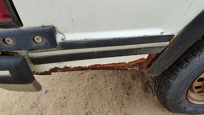 1993 Chevy S10 Blazer Passenger Right Rear Moulding On Quarter Panel Oem