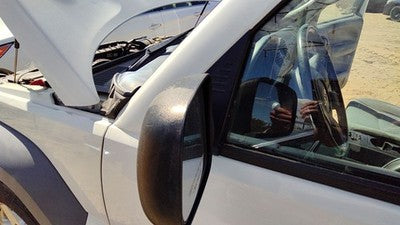 2002-2007 Jeep Liberty Driver Left Side Mirror Door Mounted Oem