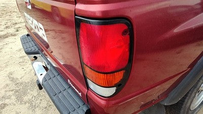 1998-2000 Mazda B2500 Passenger Right Tail Light Brake Lamp Oem Rear Zzm051150p1