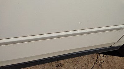 04-08 New Style Malibu Passenger Right Front Moulding From Door Trim White 40U
