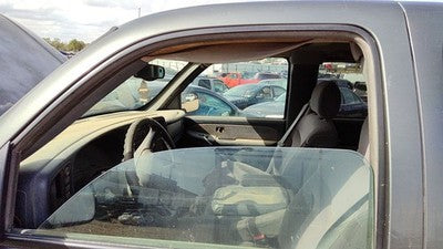 1999-2006 Gmc Sierra 2500 Driver Left Front Side Window Door Glass Oem 15891714