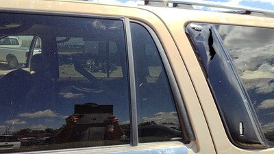 98-02 Lincoln Navigator Driver Left Rear Vent Window Back Door Glass With Frame