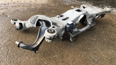 2001-2007 Volvo V70 Xc Rear Suspension Crossmember Cradle Mount 2.4L Turbo Awd