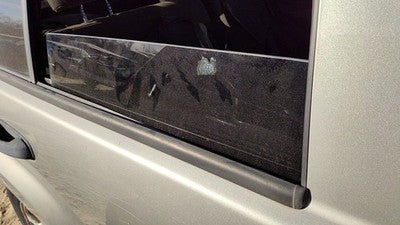 1999-2004 Jeep Grand Cherokee Passenger Right Rear Side Window Door Glass Back